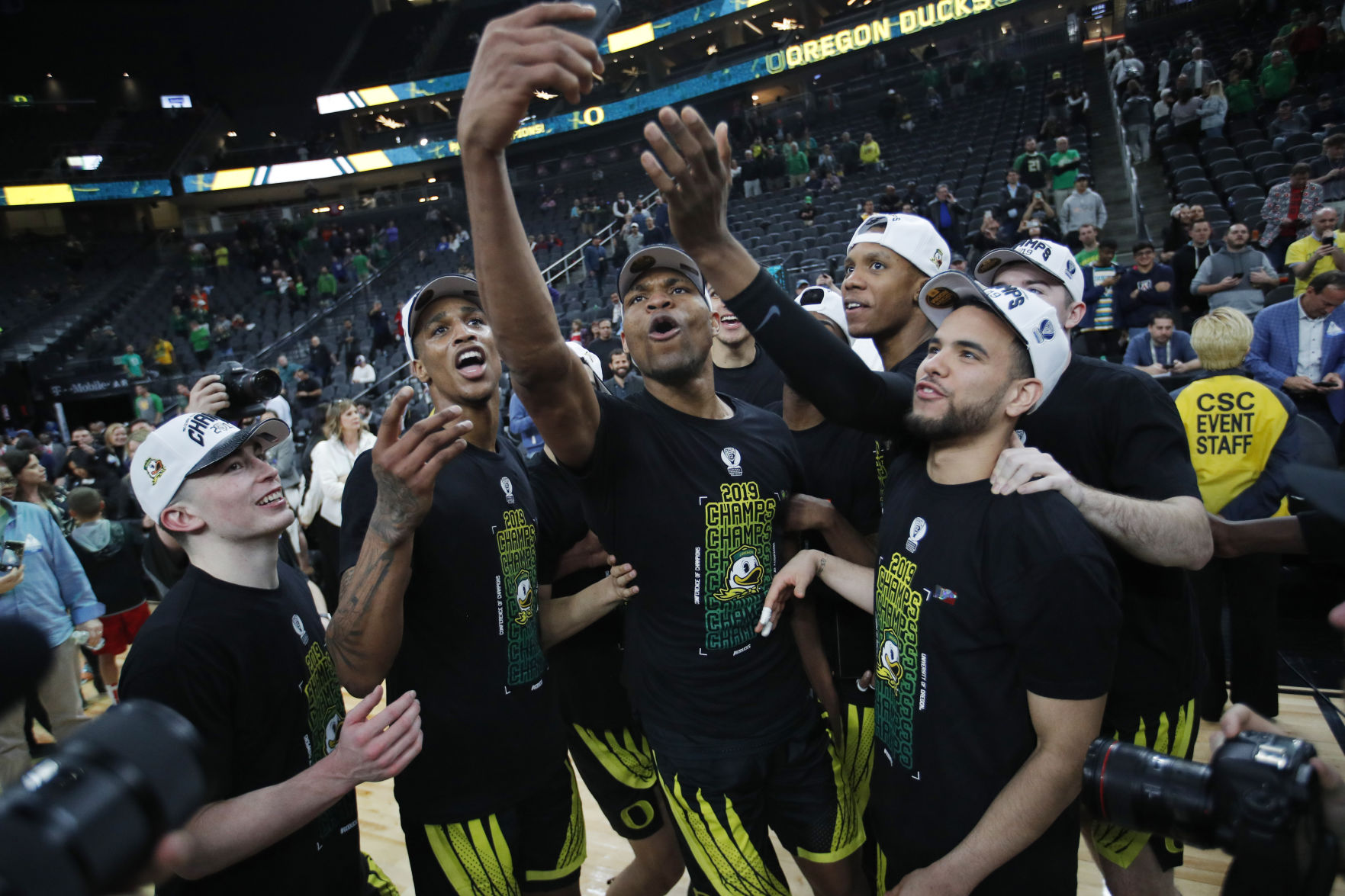 P12 Oregon Washington Basketball